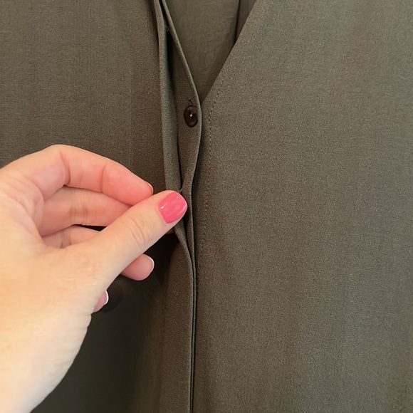 Eileen Fisher high/low silk button up dress - Picture 5 of 6